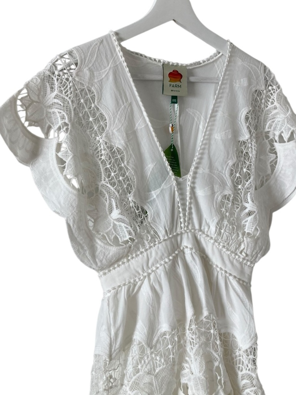 Farm Rio Richelieu embroidered tiered midi lace dress - Picture 4 of 10
